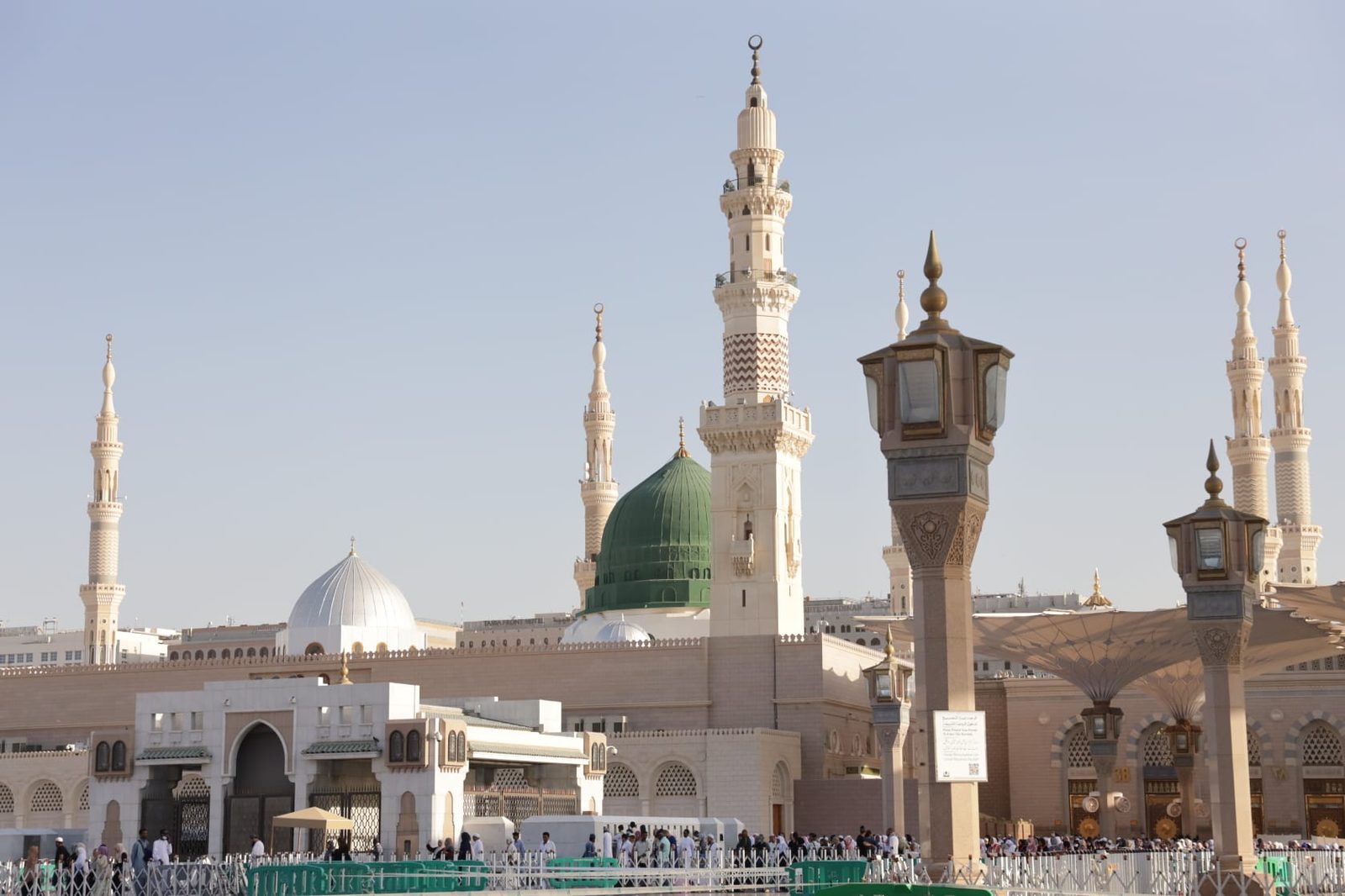 Masjid an-Nabawi in Madinah bij Umrah reis